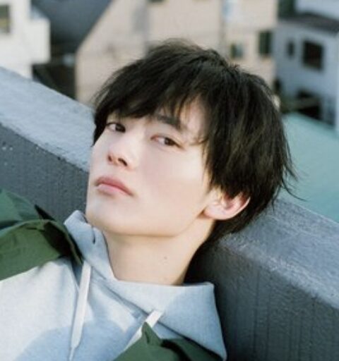 櫻井海音の黒髪姿