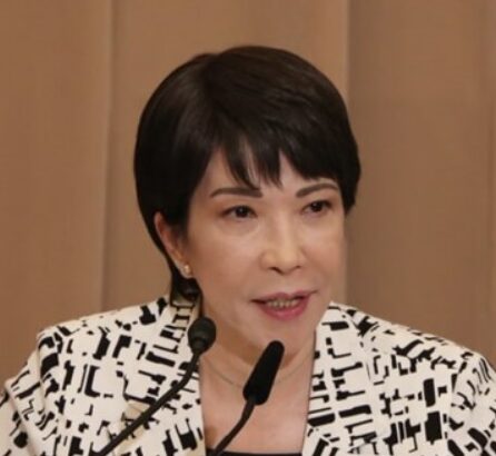 高市早苗の凛々しい表情