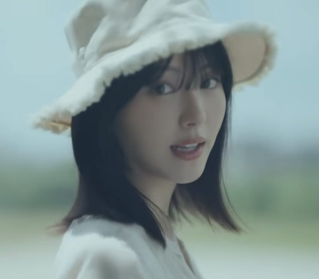 浜辺美波のSHARPのCM