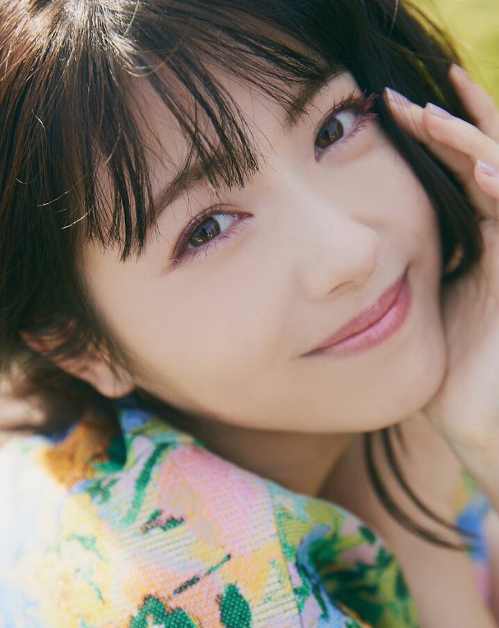 浜辺美波の爽やかな笑顔