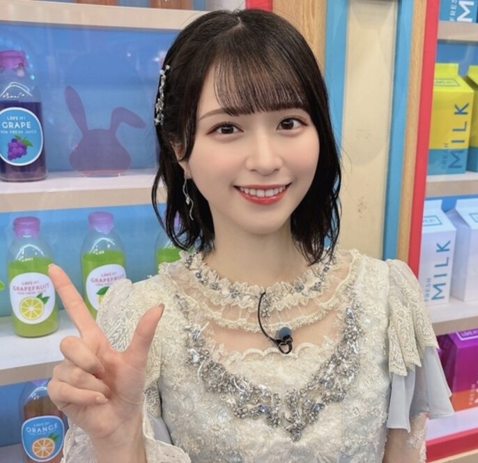 佐々木舞香の決めポーズ