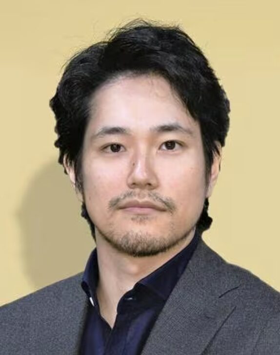 松山ケンイチの無精髭姿