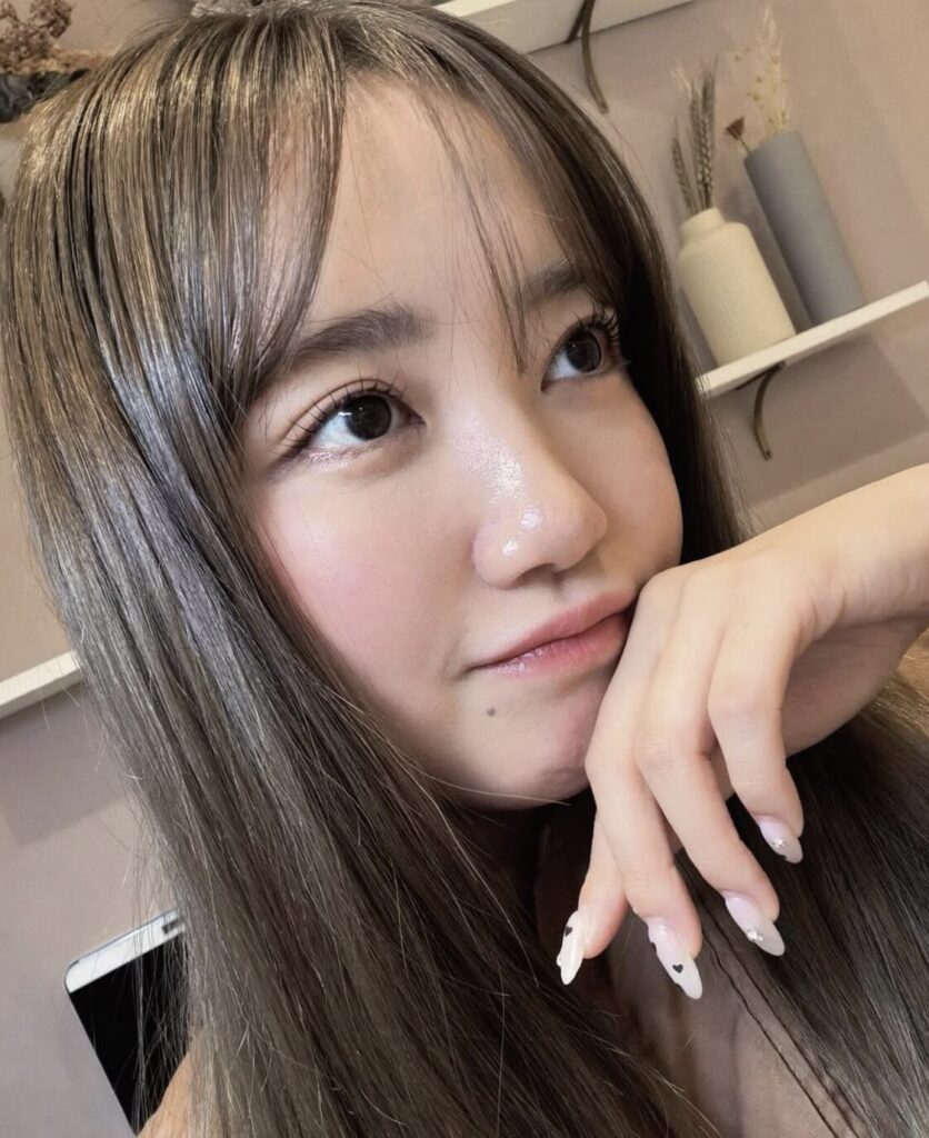 加藤玲奈のおちゃめな表情