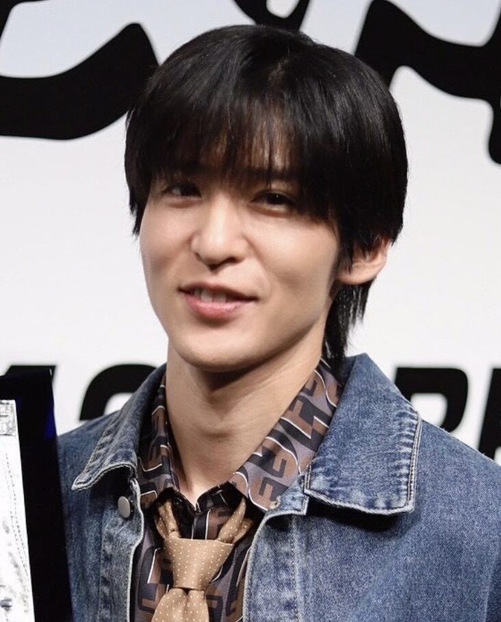 目黒蓮の優しい表情