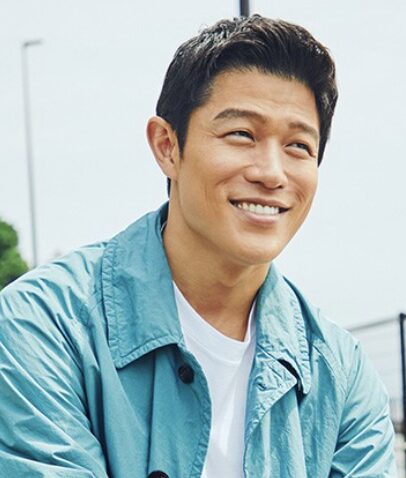 鈴木亮平の爽やかな笑顔