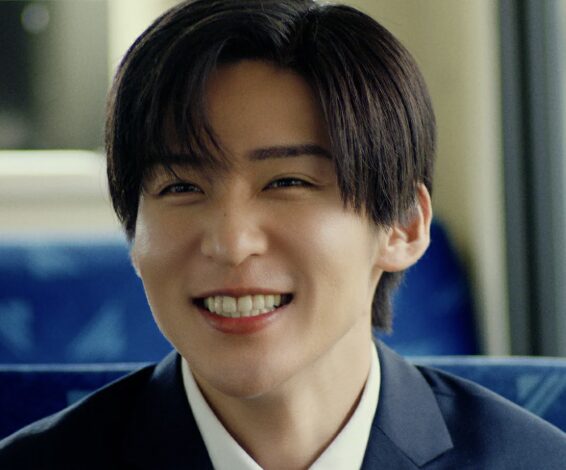 目黒蓮の無邪気な笑顔