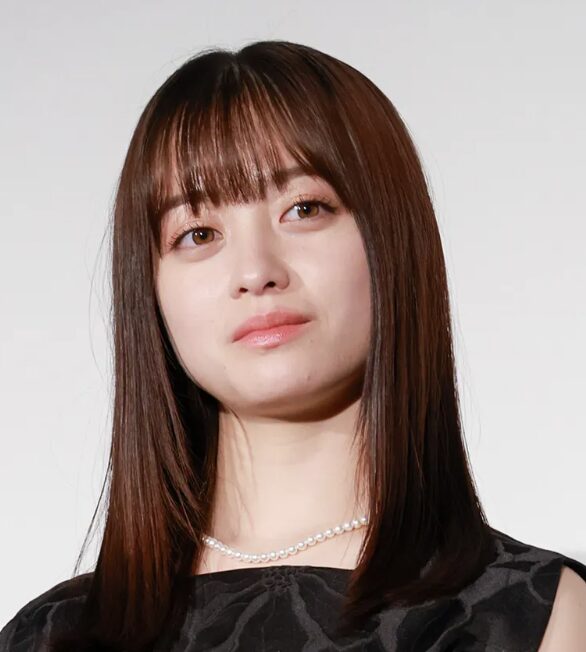 橋本環奈のお茶目な表情
