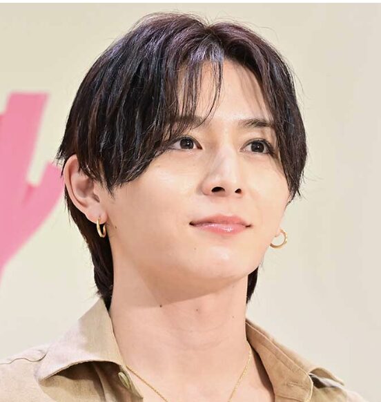 山田涼介の爽やかな表情