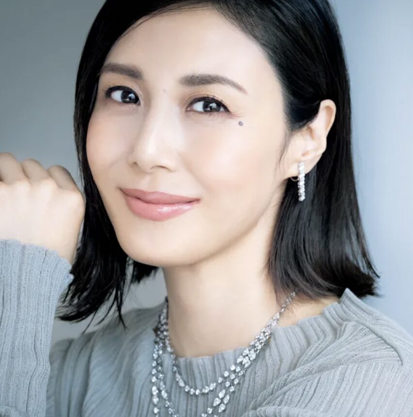 松嶋菜々子の涼やかな表情