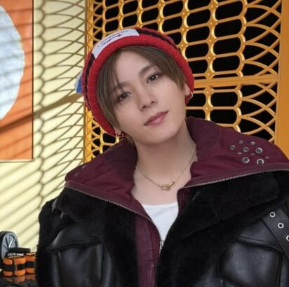 山田涼介の落ち着いた表情