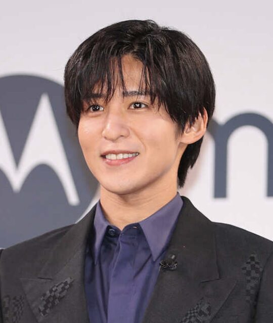 目黒蓮の自然な笑顔