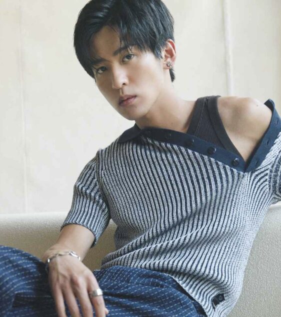 目黒蓮の決め顔