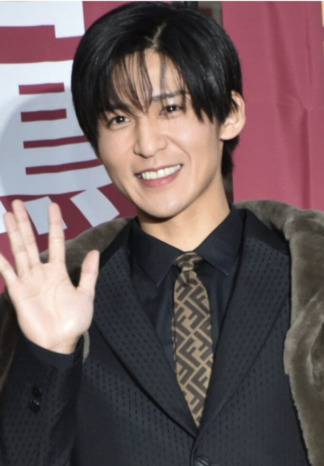 目黒蓮のやさしい笑顔