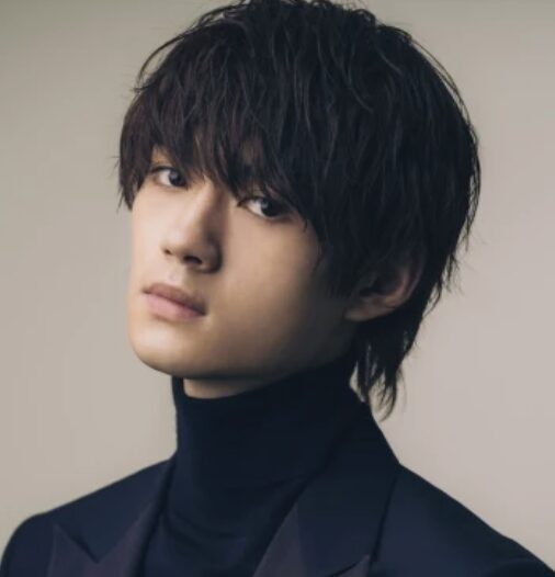 佐野勇斗の決め顔