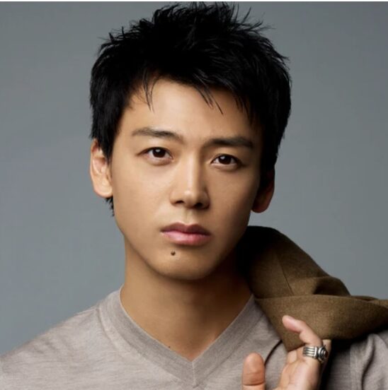 竹内涼真の決め顔