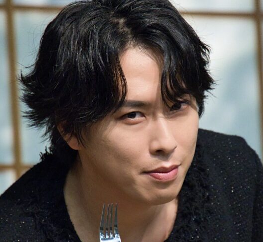 宮舘涼太の決め顔