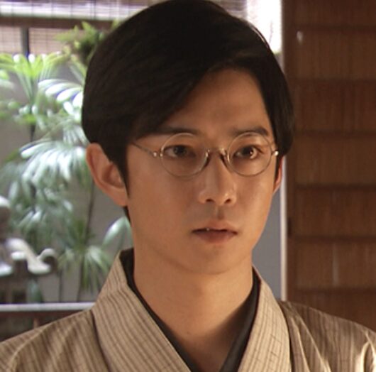 メガネ姿の千葉雄大