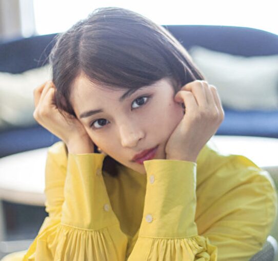 広瀬すずの決め顔