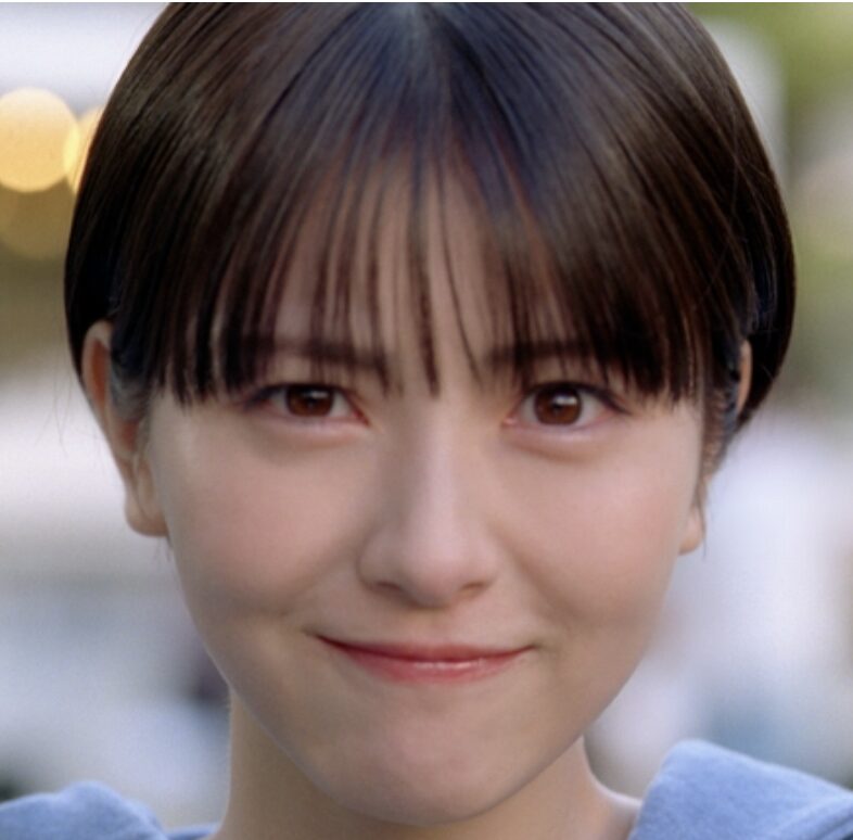 浜辺美波の困り笑顔