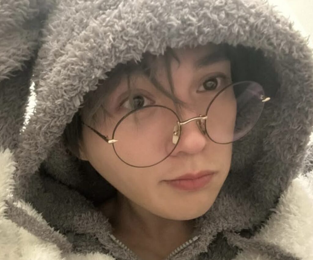 八木勇征のメガネ姿