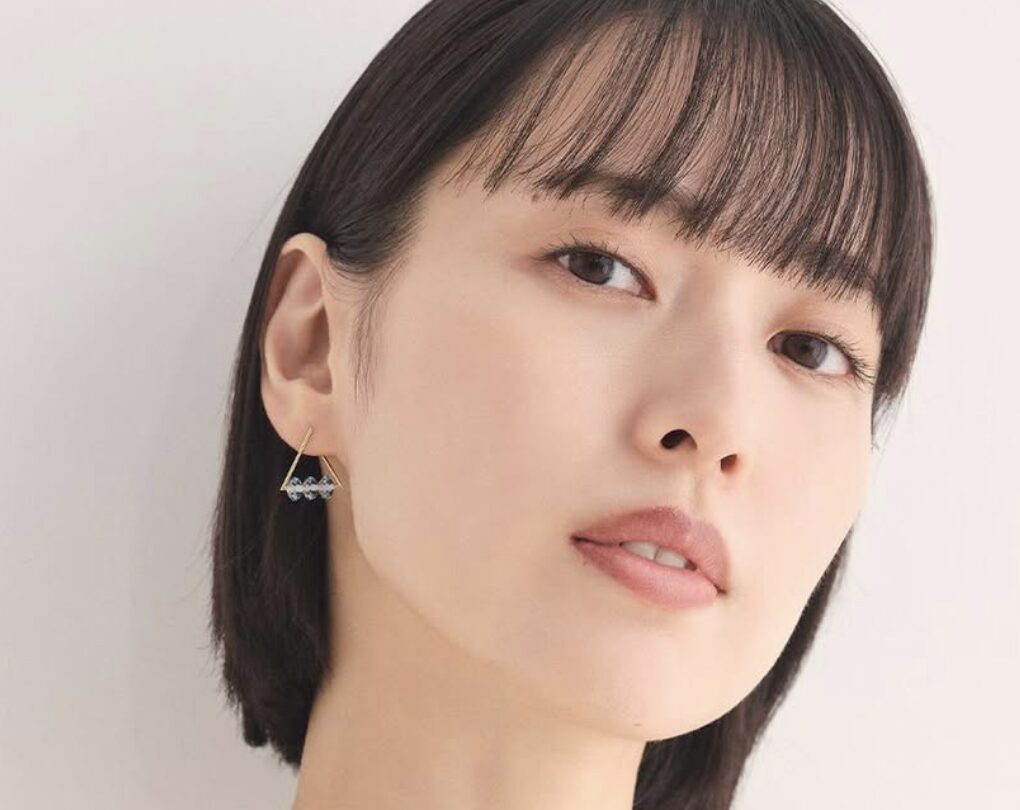 戸田恵梨香の決め顔