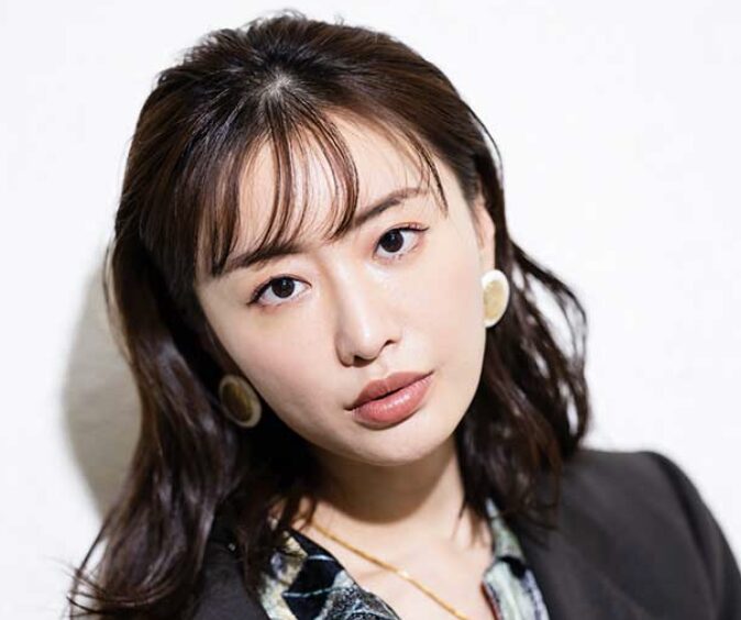 松本まりかのクールな表情