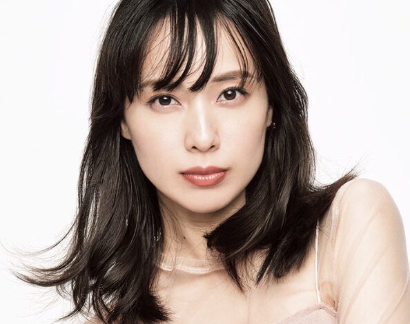 戸田恵梨香の真顔