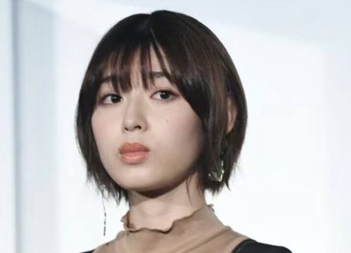 白石聖のうかない表情