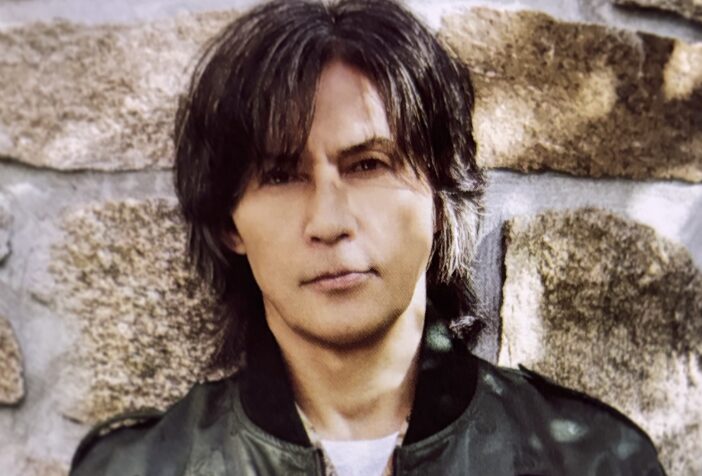 稲葉浩志のクールな表情