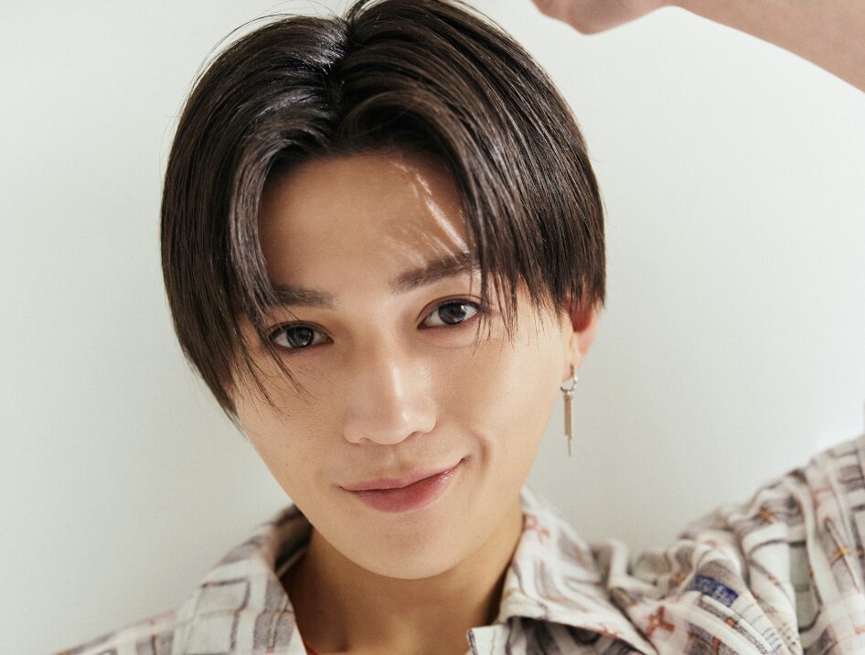 八木勇征の爽やかな表情