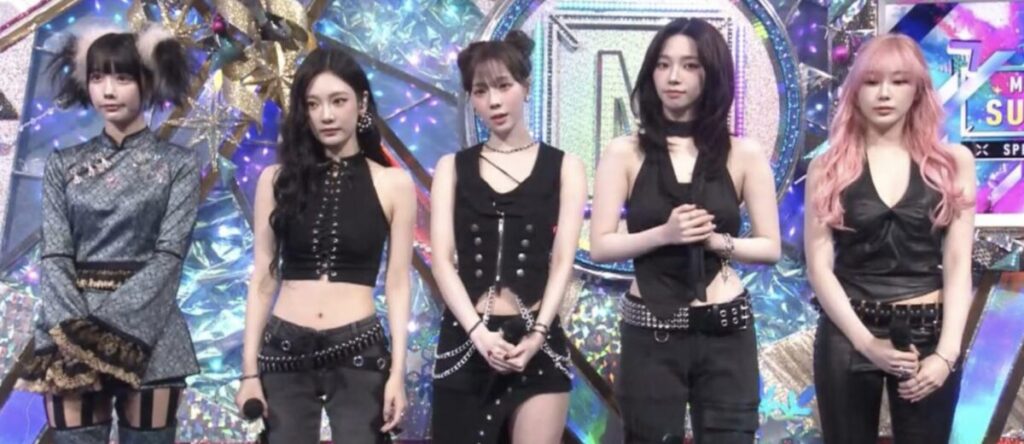 あのちゃんとK-POPアイドルが並んでいる画像３