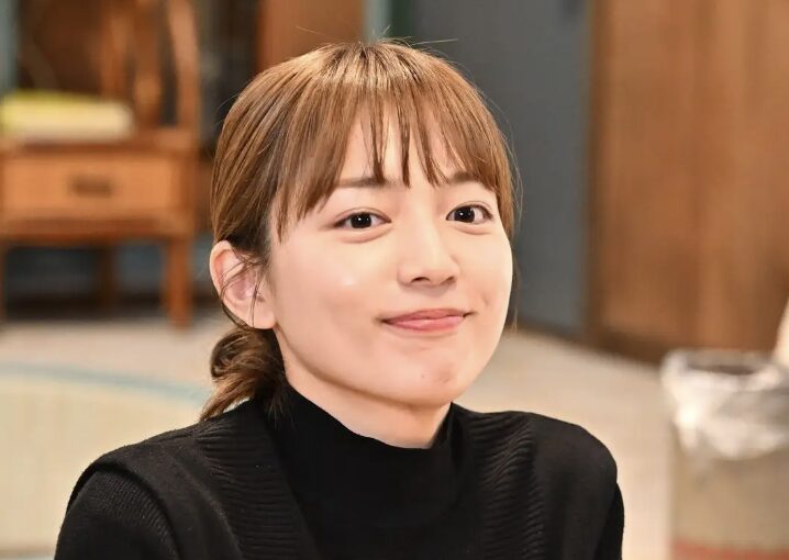 川口春奈の明るい表情